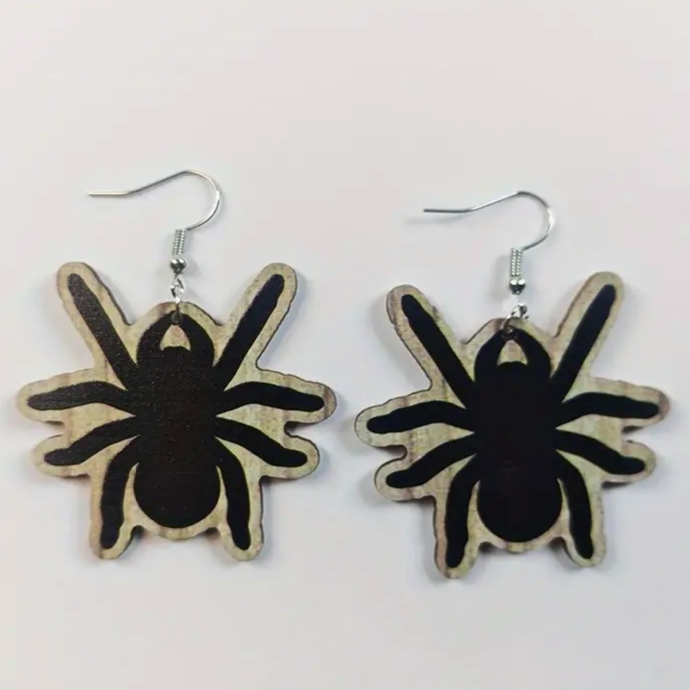 Halloween Wood Spider Earrings NEW